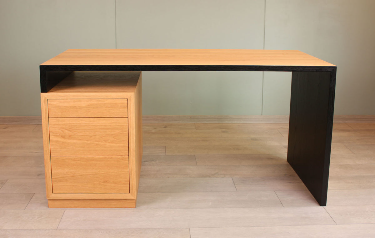 Työpöytä - Carisma